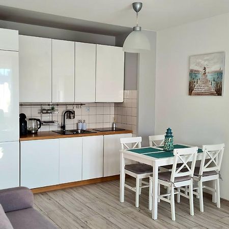 Apartament Z Garazem W Kolobrzegu Lägenhet Exteriör bild