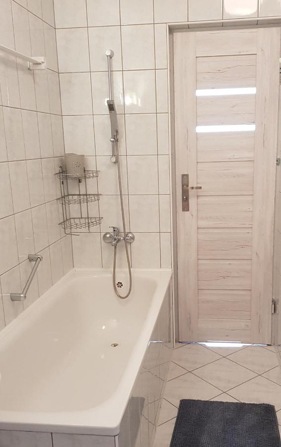 Apartament Z Garazem W Kolobrzegu Lägenhet Exteriör bild
