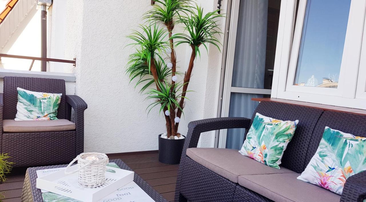 Apartament Z Garazem W Kolobrzegu Lägenhet Exteriör bild