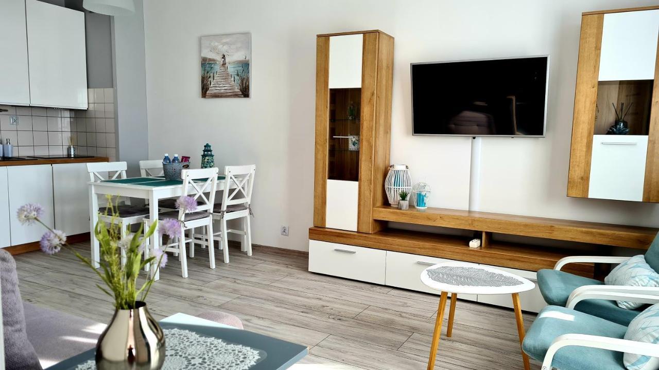 Apartament Z Garazem W Kolobrzegu Lägenhet Exteriör bild