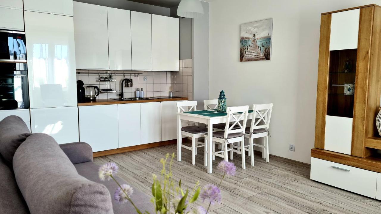 Apartament Z Garazem W Kolobrzegu Lägenhet Exteriör bild